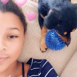 Meet your Posher, Kendra